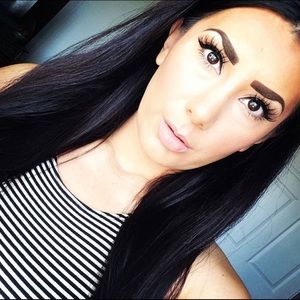 Meet your Posher, Nansy